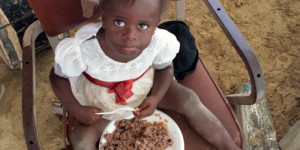 Haiti: Feeding 4,000 Daily